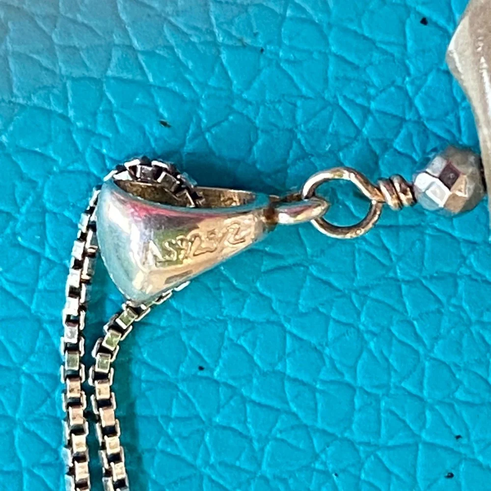 Petoskey Mama Bear Pendant and Baby Bear Earrings Set Silver with 18” Chain - Picture 7 of 9